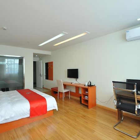 Thank Inn Chain Hotel West Eleven Road Mall Linyi  Exterior foto