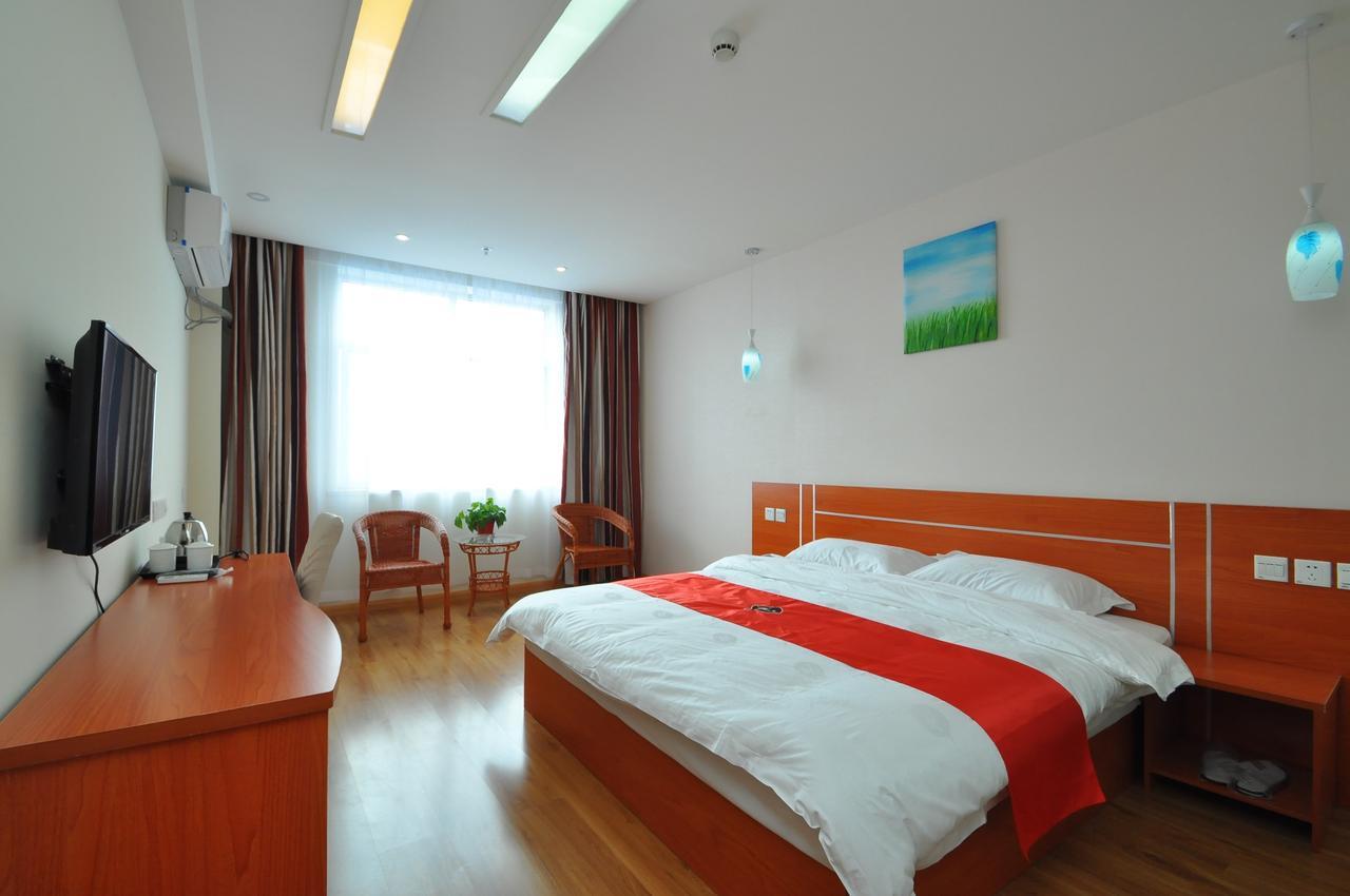 Thank Inn Chain Hotel West Eleven Road Mall Linyi  Exterior foto